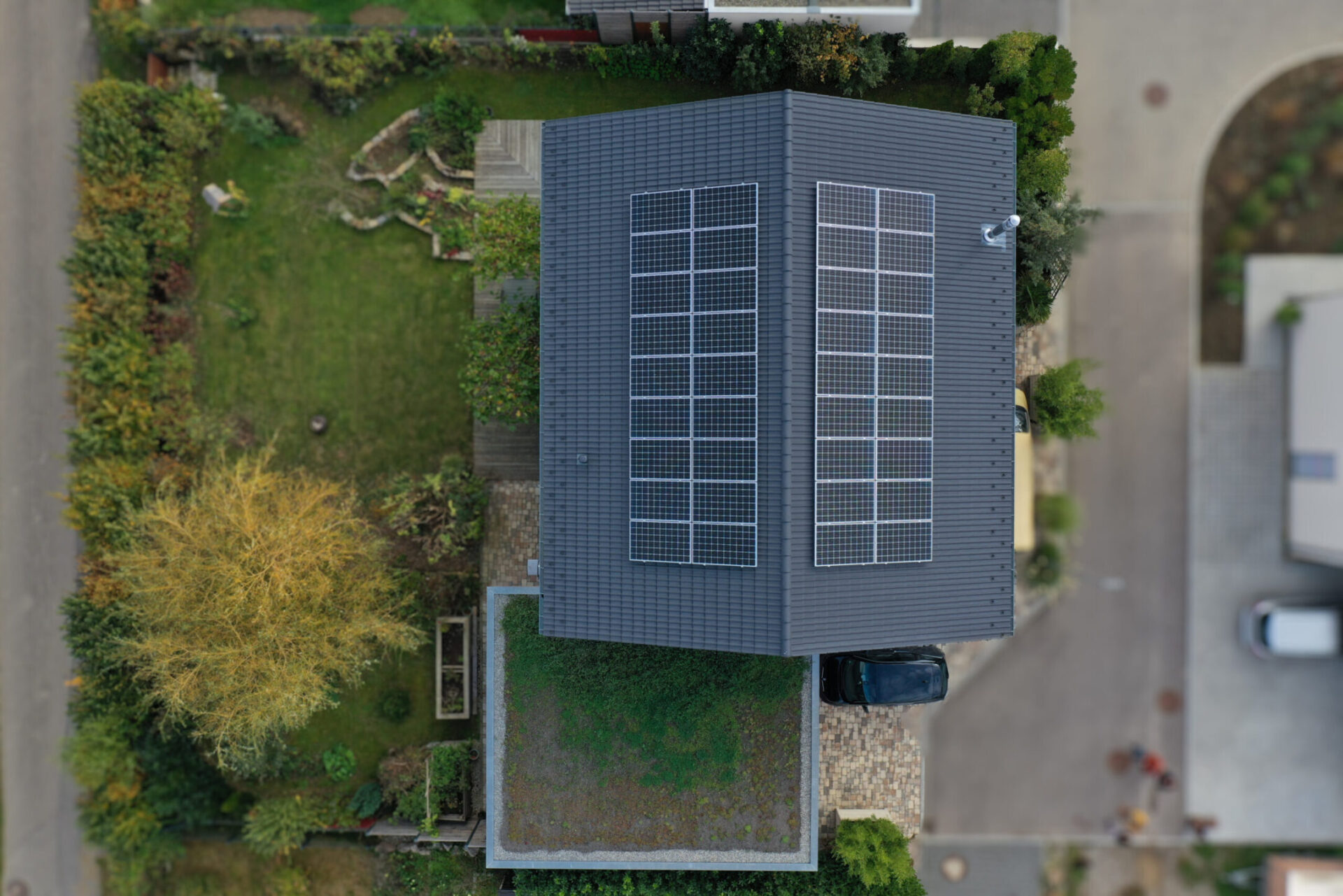 Photovoltaikanlage Eigenheim Draufsicht Elektrotechnik Geiger